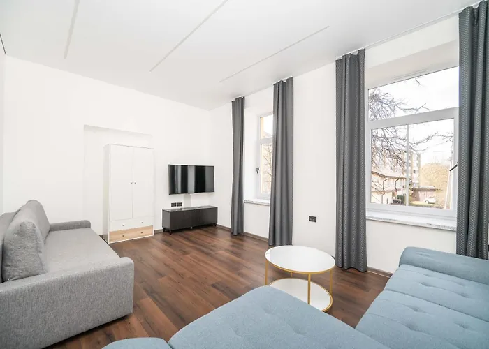 Newly Renovated Flat, Self Check In 24H, Netflix, Parking