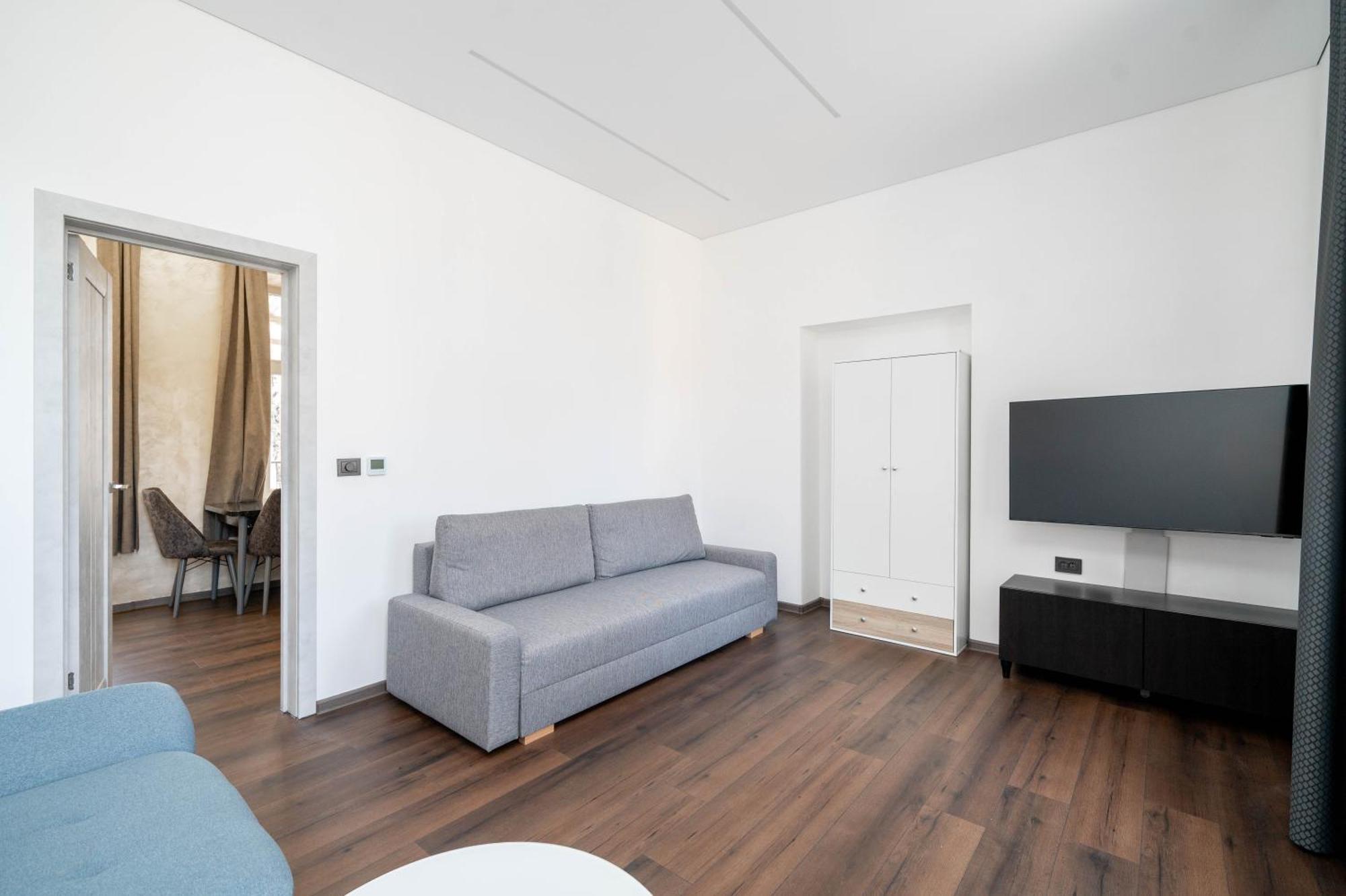 Apartment Newly Renovated Flat, Self Check In 24h, Netflix, Parking