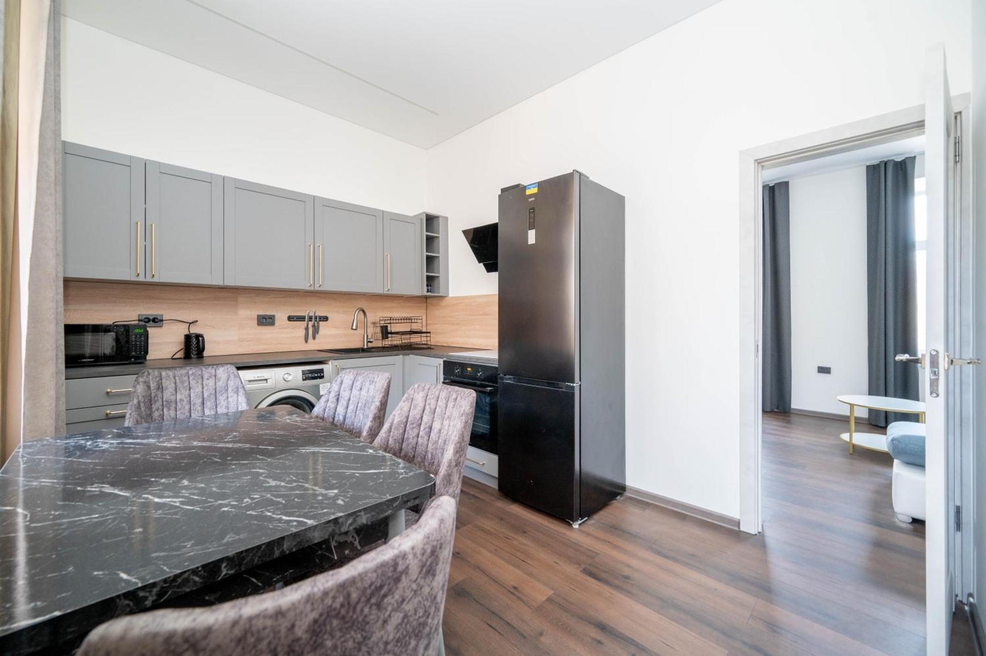 Newly Renovated Flat, Self Check In 24h, Netflix, Parking *